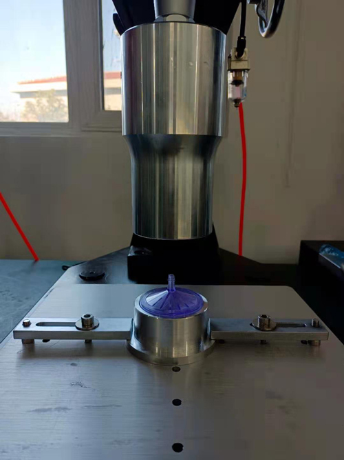 醫用空氣過濾器超聲波焊接模具